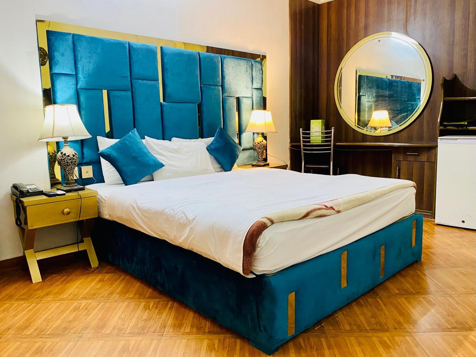 Fiesta Inn Hotel & Resorts Multan Luaran gambar