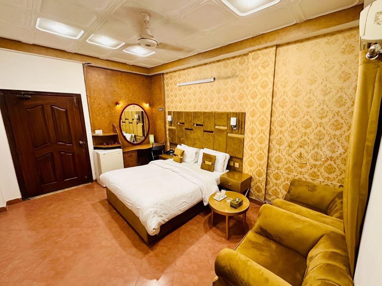 Fiesta Inn Hotel & Resorts Multan Luaran gambar